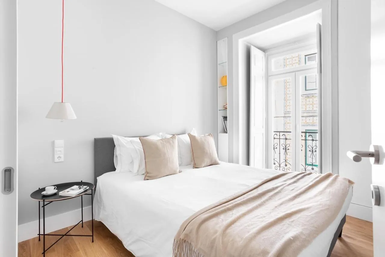 Apartment Joivy Marvelous 3-Bed Home With Astonishing View And Terrace, Nearby St George Castle Lisbon