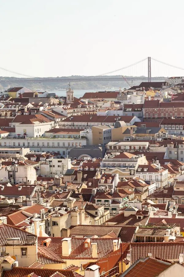 Joivy Marvelous 3-Bed Home With Astonishing View And Terrace, Nearby St George Castle Lisbon
