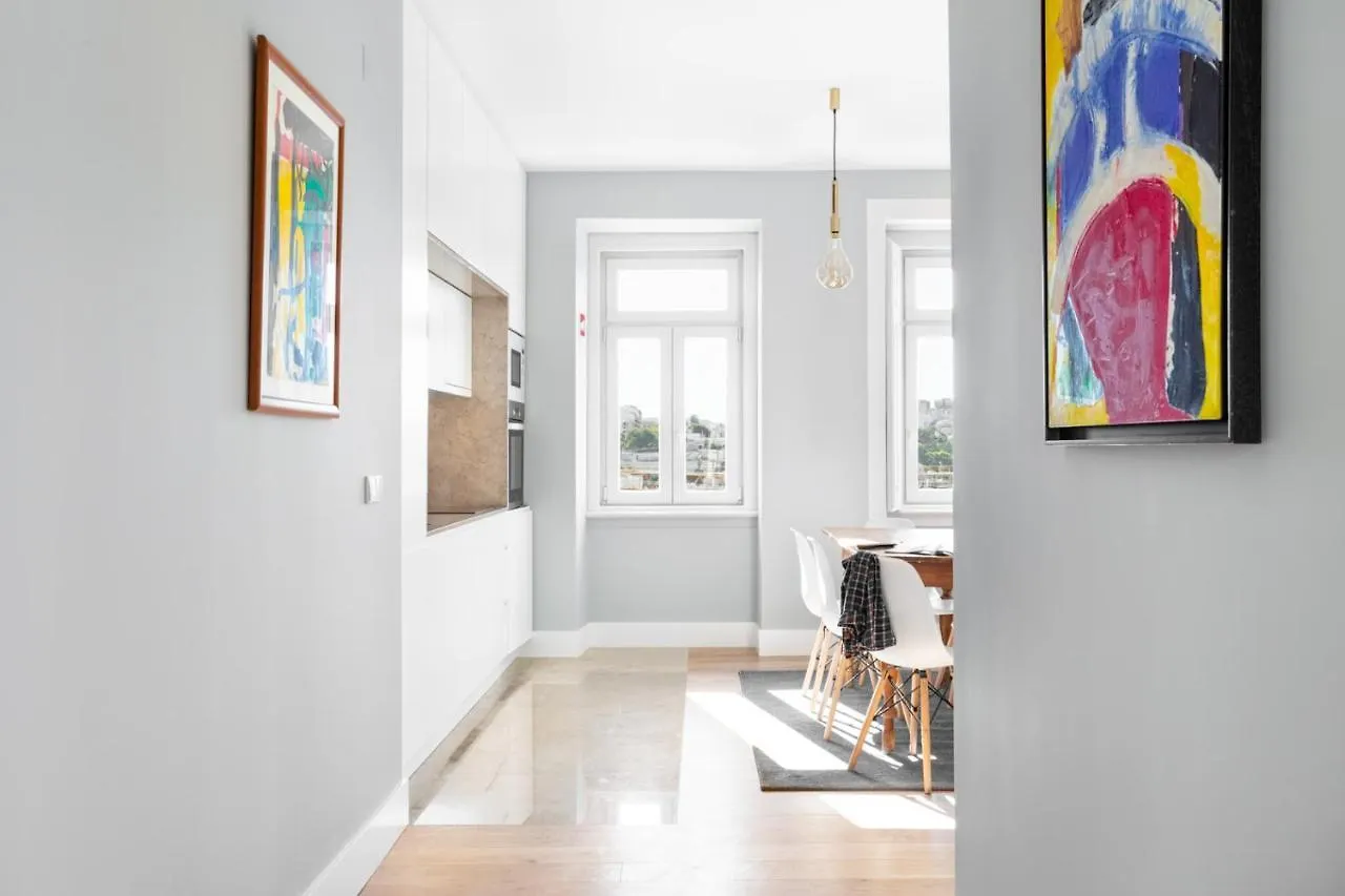 Joivy Marvelous 3-Bed Home With Astonishing View And Terrace, Nearby St George Castle Lisbon Apartment